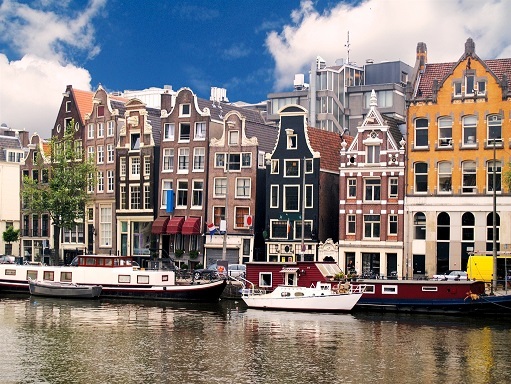 Amsterdam ofrece infinidad de canales de gran belleza... AMSTERDAM CRUCEROS HOLANDA CANALES SAVOIR FAIRE TULIP HOLLAND CRUISES